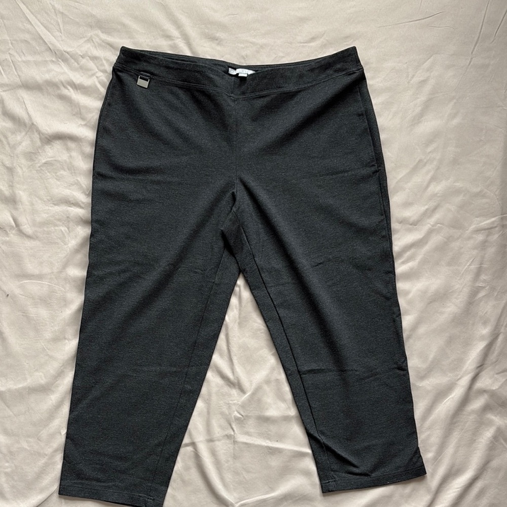 Valerie Stevens Plus Size Charcoal Pull-On Capri Pants Womens 2X
